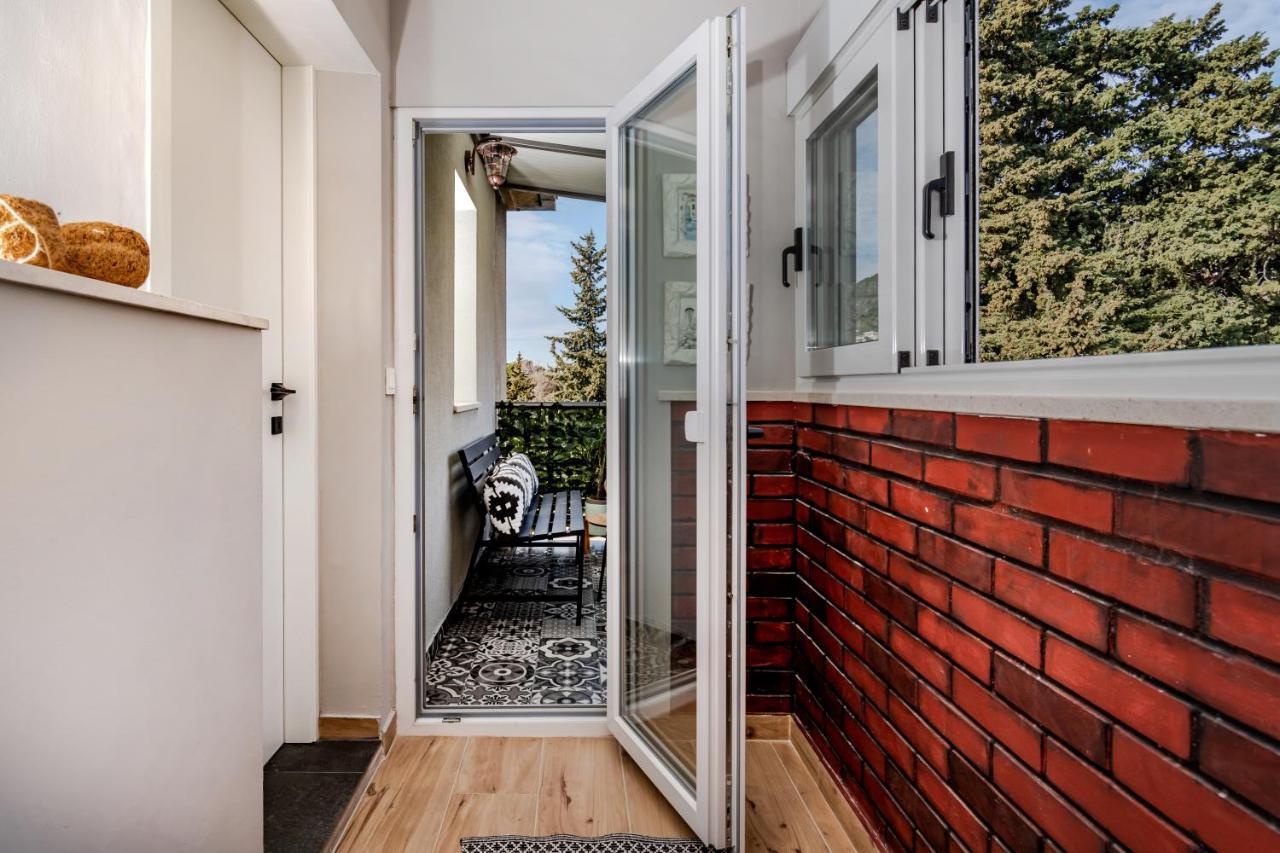 Apartment Ami Split Exterior photo