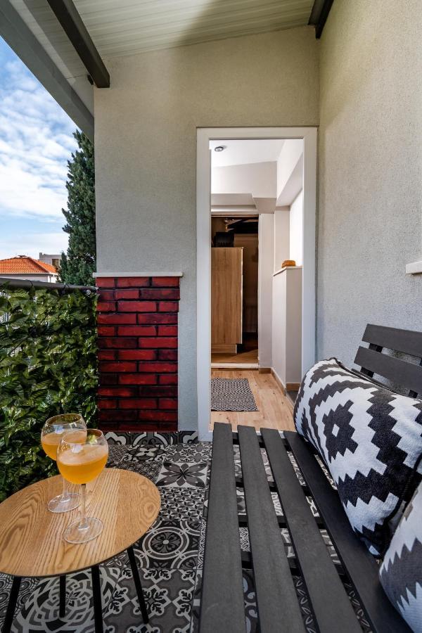 Apartment Ami Split Exterior photo